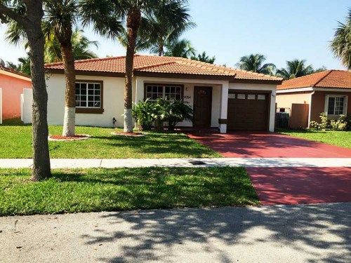 9054 NW 193 TE, Hialeah, FL 33018