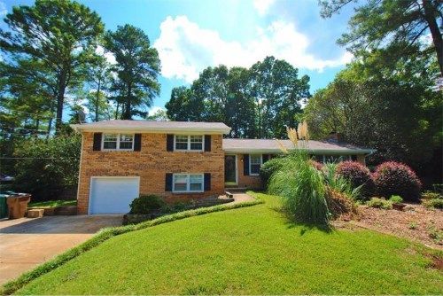 608 Evergreen Drive, Woodstock, GA 30188