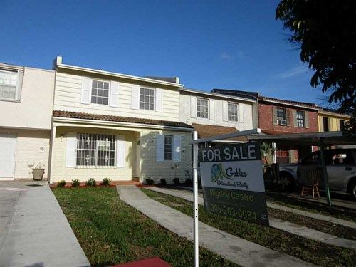 6997 W 17 CT, Hialeah, FL 33014