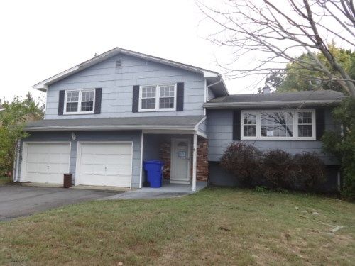 1004 Roanoke Dr, Toms River, NJ 08753