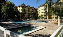 8290 LAKE DR # 306 Miami, FL 33166