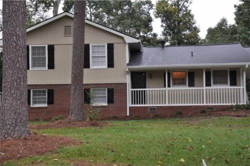 1879 Oakland Pointe Street, Lawrenceville, GA 30044