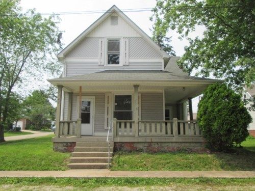 42 S Walnut St, Jamestown, IN 46147