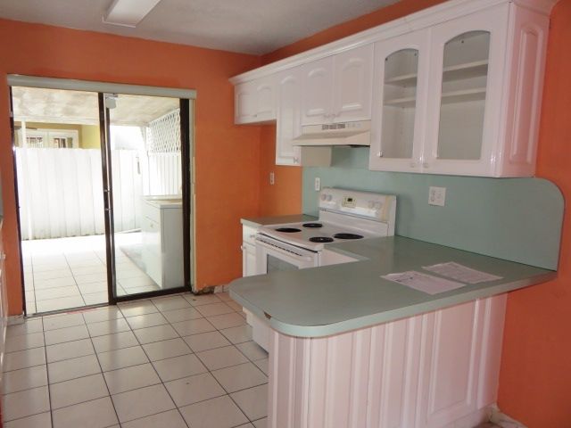 2740 W 62 St Apt 104, Hialeah, FL 33016