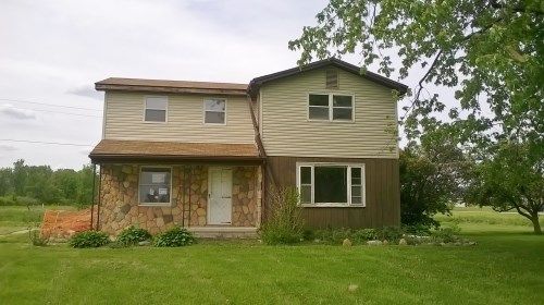 6575 Labo Rd, South Rockwood, MI 48179