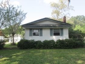 9814 Winston St, Jacksonville, FL 32208