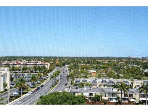 600 THREE ISLANDS BL # 1506, Hallandale, FL 33009