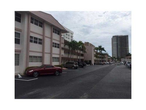 3127 S OCEAN DR # 120, Hallandale, FL 33009