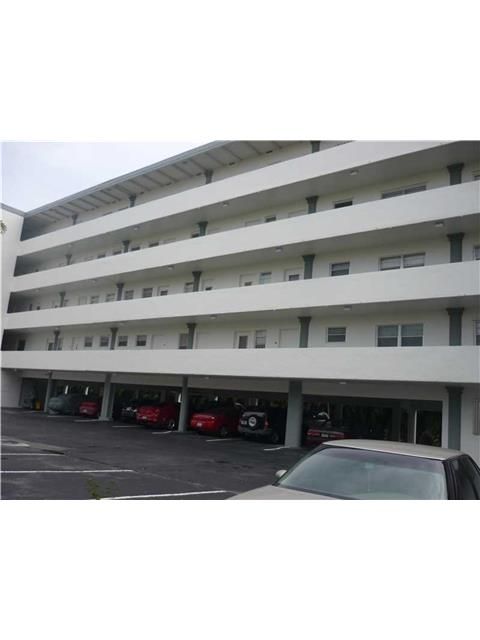 400 NE 14 AV # 314, Hallandale, FL 33009