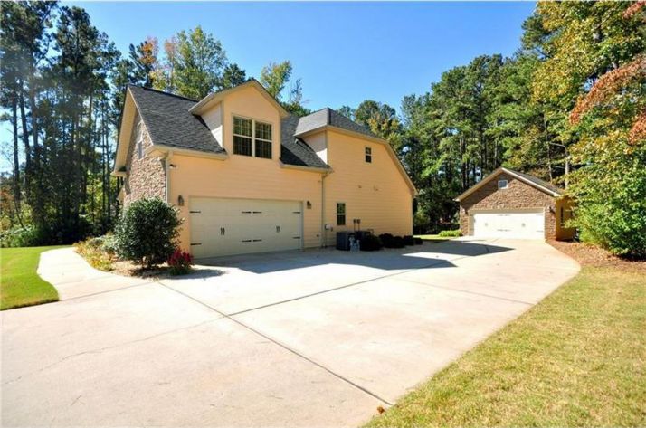 203 Hammock Ridge Drive, Newnan, GA 30265