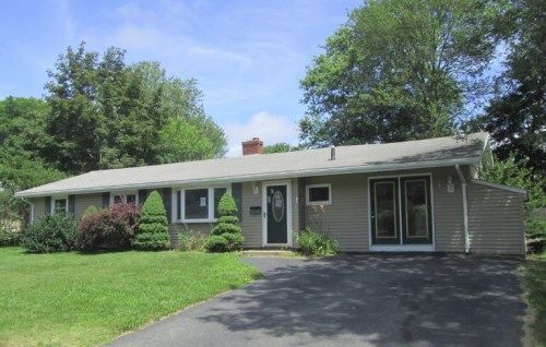 31 Poole Circle, Holbrook, MA 02343