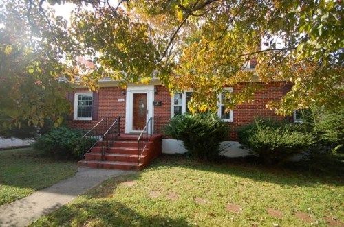 2728 Cedarhurst Ave, Roanoke, VA 24012