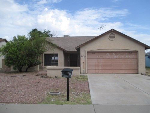 10732 W Vista Ave, Glendale, AZ 85307