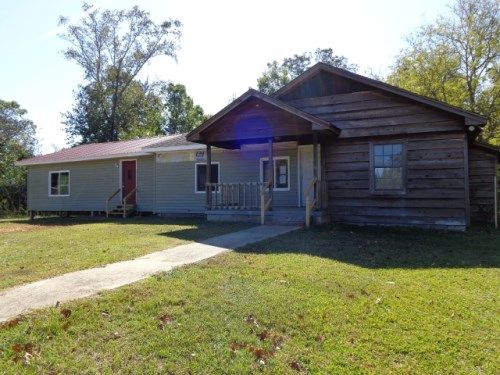 530 W Central Rd, Wetumpka, AL 36092