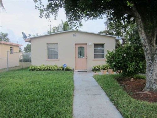 106 NE 13TH AVE, Boynton Beach, FL 33435