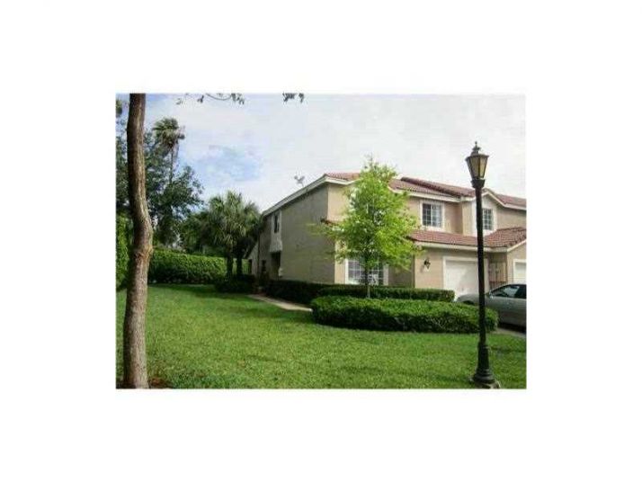 6247 NW 74 CT # 6247, Pompano Beach, FL 33067