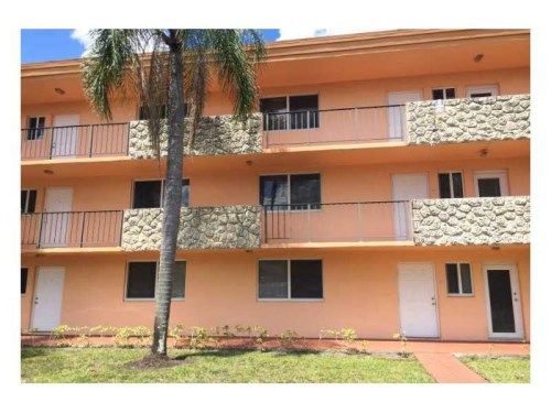 5950 DEL LAGO CR # 303, Fort Lauderdale, FL 33313