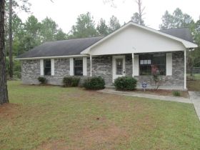 120 Brady Lane NE, Ludowici, GA 31316