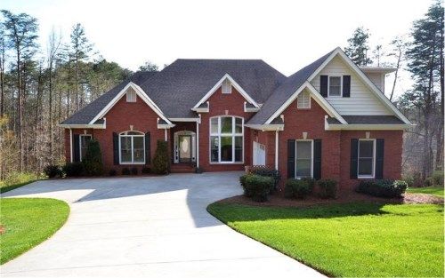 189 Pigeon Creek Drive, Dawsonville, GA 30534