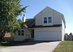 10119 E 220th Pl, Peculiar, MO 64078