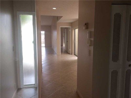 2335 N 37 AV # 2335, Hollywood, FL 33021