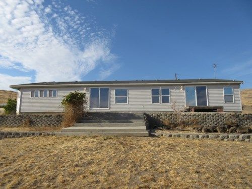 16361 N Wenas Rd, Selah, WA 98942