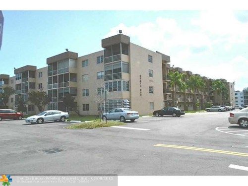 3050 E Sunrise Lakes Dr E # 105, Fort Lauderdale, FL 33322