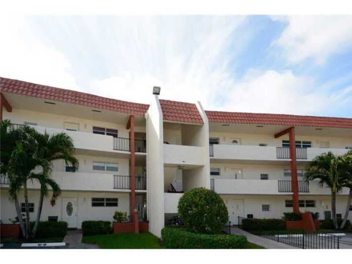 8921 S HOLLYBROOK BL # 206, Hollywood, FL 33025