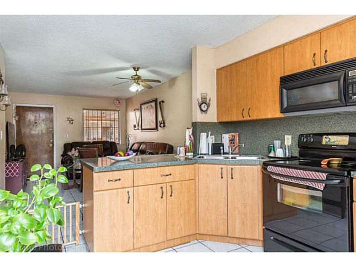 5500 W 21 CT # 304, Hialeah, FL 33016