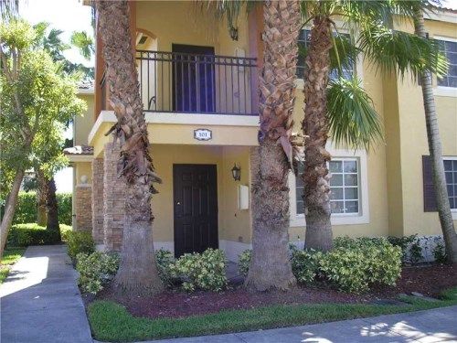 3390 NE 9 ST # 201, Homestead, FL 33033