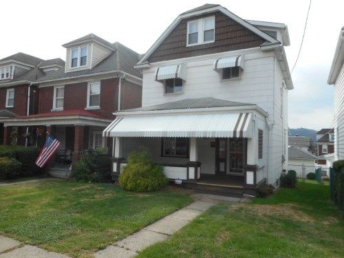 1711 Victoria Ave, New Kensington, PA 15068