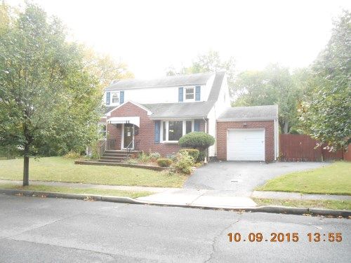 140 Van Arsdale Pl, Teaneck, NJ 07666