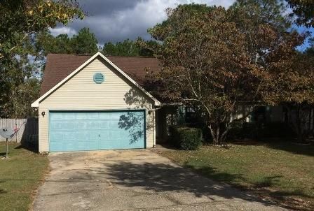 1123 Northview Dr, Crestview, FL 32536