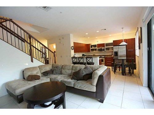 2900 NW 125 AVE # 306, Fort Lauderdale, FL 33323