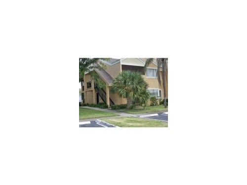 8439 SW 5 ST # 208, Hollywood, FL 33025