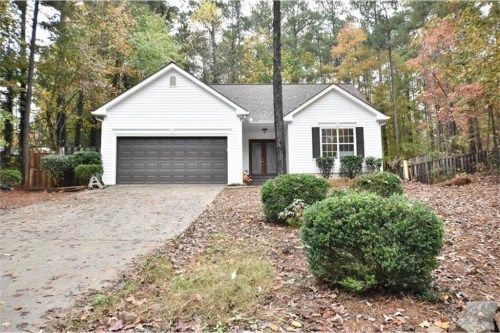 8625 Sapphire Lane, Gainesville, GA 30506