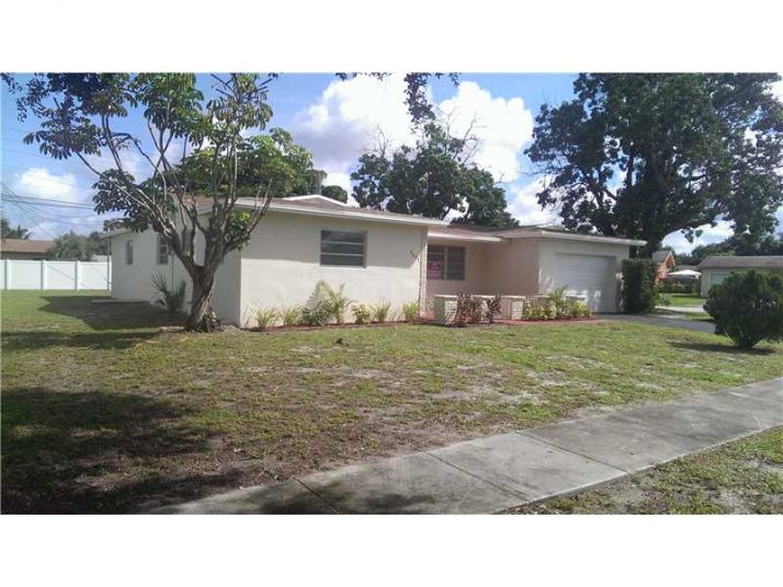 4641 NW 7TH DR, Fort Lauderdale, FL 33317