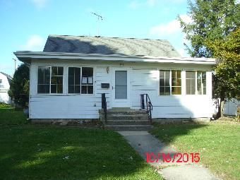 1203 Franklin St, Valparaiso, IN 46383