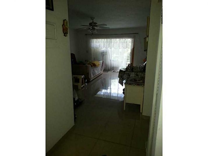 1445 ATLANTIC SHORES BL # 204, Hallandale, FL 33009