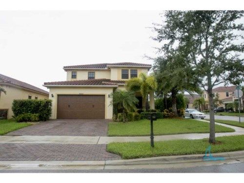 7581 NW 112 TE, Pompano Beach, FL 33076