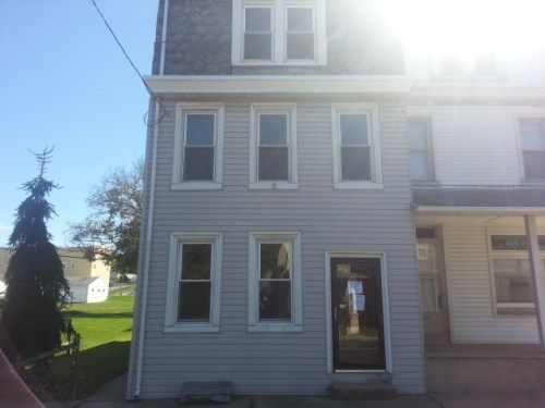 218 E Main St, Fleetwood, PA 19522