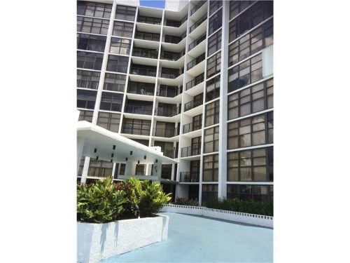 400 Leslie Dr # 223, Hallandale, FL 33009