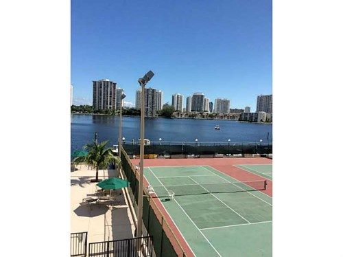 2750 NE 183 ST # 206, North Miami Beach, FL 33160