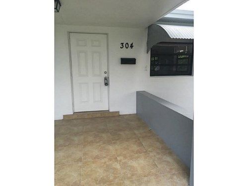 304 NE 4TH CT, Hallandale, FL 33009