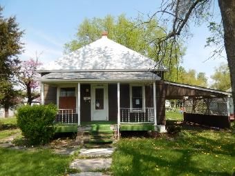 310 Dale St, Rossville, IL 60963