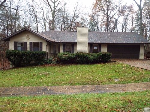 140 Adler Ln, Crossville, TN 38558