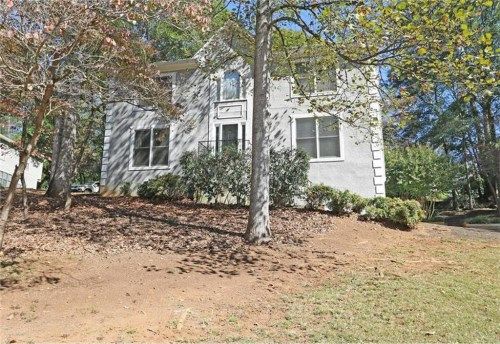 577 Farmbrook Trail Ne, Kennesaw, GA 30144