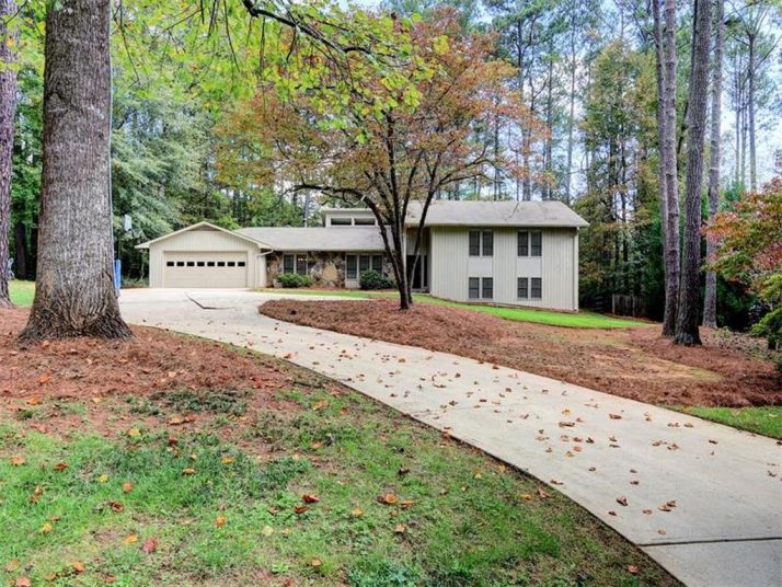 2571 Stockbridge Road, Marietta, GA 30062