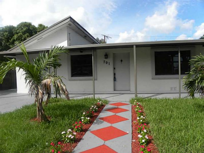 791 E 19 ST, Hialeah, FL 33013