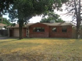 111 Ormand St, Sudan, TX 79371